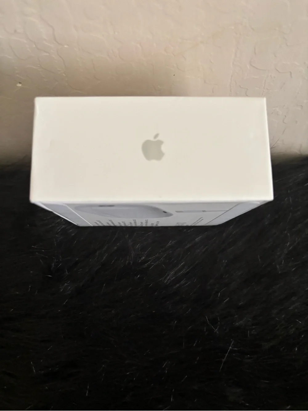 NIB Apple AirPods Pro 2nd generation (White) - Wireless Noise Cancelling Earbuds